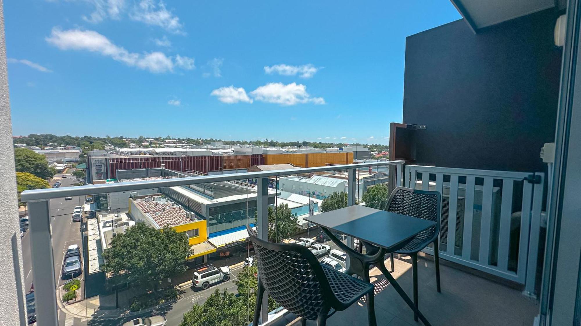 Oaks Toowoomba Hotel Exterior photo