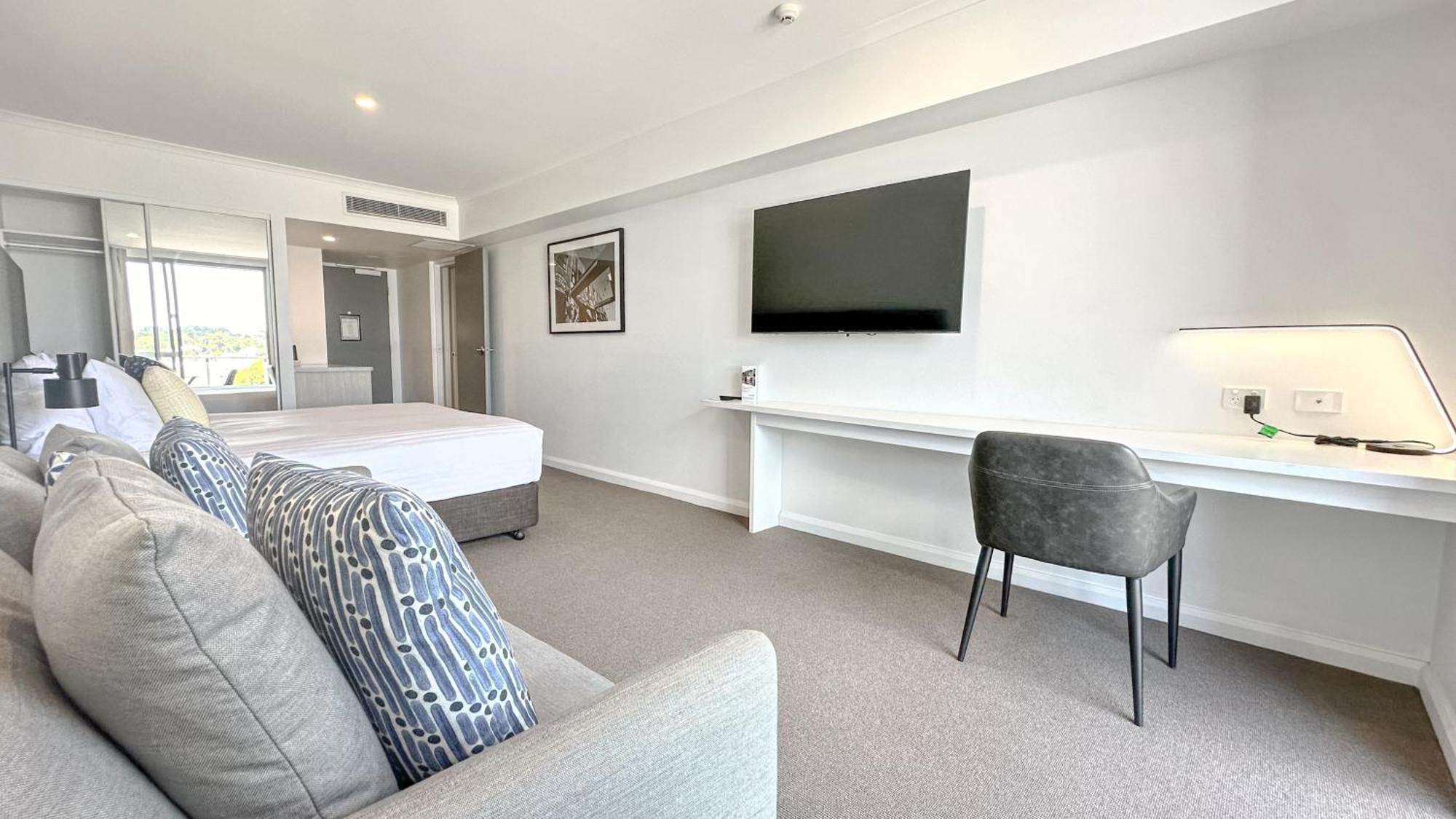 Oaks Toowoomba Hotel Exterior photo